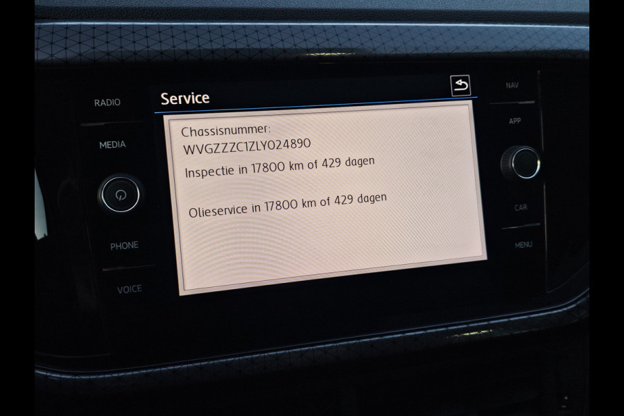 Volkswagen T-Cross 1.0 TSI Style | Automaat | LED | Trekhaak | Stoelverwarming | Camera | PDC | App-connect | All-seasons |