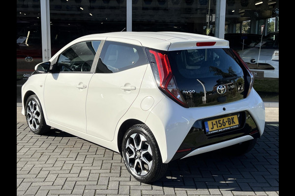 Toyota Aygo 1.0 VVT-i X-joy | Apple CarPlay/Android Auto, Airco, Lichtmetalen velgen, Safety Sense, Mistlampen