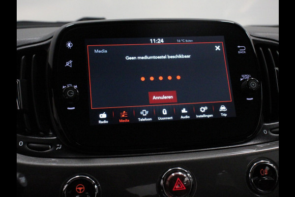 Fiat 500 1.0 Hybrid Lounge Plus Cruise control Panorama dak Parkeersensor achter Climate control Apple carplay / Andriod auto