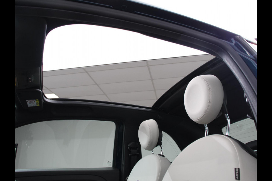 Fiat 500C 1.0 Hybrid Dolcevita Airco Cruise control Lichtmetalen velgen Apple Carplay/ Android Auto Navigatie Parkeersensor achter