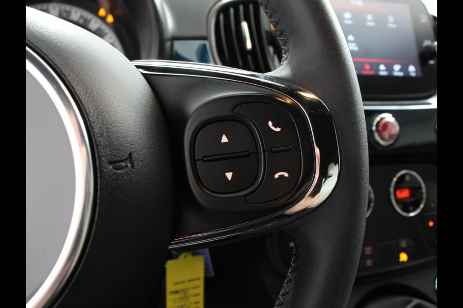 Fiat 500C 1.0 Hybrid Dolcevita Airco Cruise control Lichtmetalen velgen Apple Carplay/ Android Auto Navigatie Parkeersensor achter