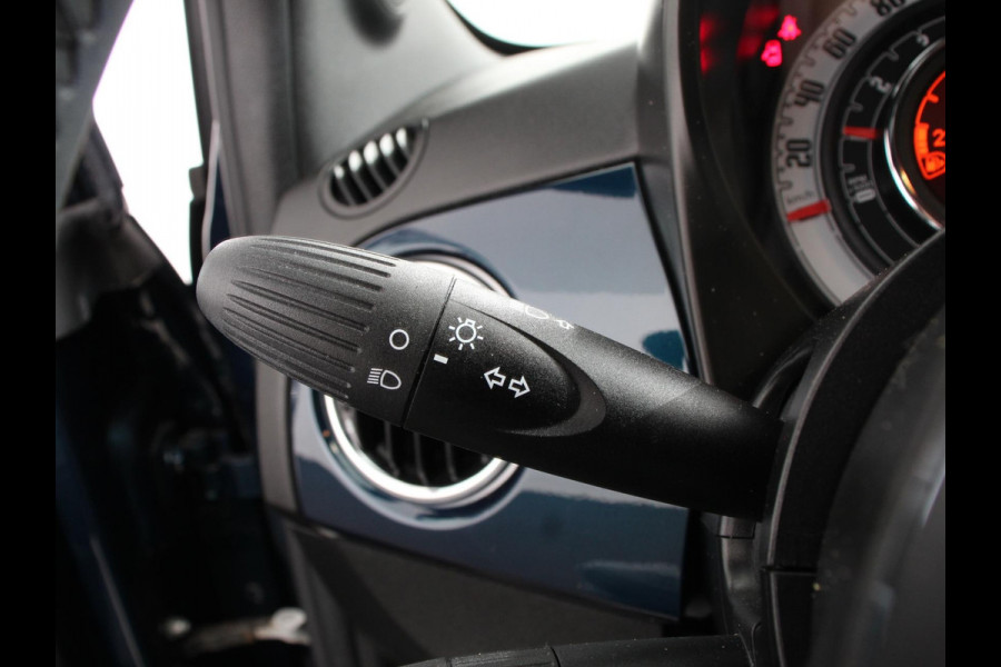 Fiat 500C 1.0 Hybrid Dolcevita Airco Cruise control Lichtmetalen velgen Apple Carplay/ Android Auto Navigatie Parkeersensor achter