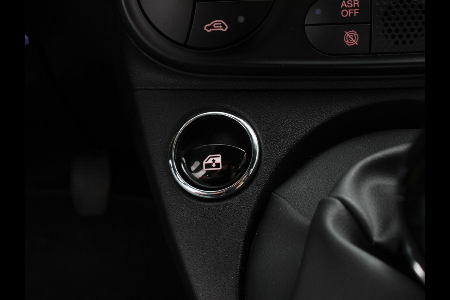Fiat 500C 1.0 Hybrid Dolcevita Airco Cruise control Lichtmetalen velgen Apple Carplay/ Android Auto Navigatie Parkeersensor achter