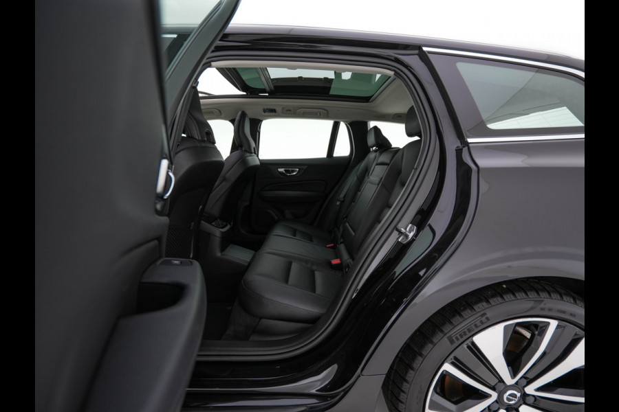 Volvo V60 2.0 T6 Recharge AWD Inscription (Plug-in) (INCL-BTW) Aut. *PANO | LEATHER | FULL-LED | MEMORY-PACK | KEYLESS | DIGI-COCKPIT | NAVI-FULLMAP | HEATED-SPORTSEATS | ECC | CRUISE | DAB | TOWBAR | 19''ALU*