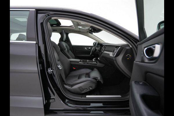 Volvo V60 2.0 T6 Recharge AWD Inscription (Plug-in) (INCL-BTW) Aut. *PANO | LEATHER | FULL-LED | MEMORY-PACK | KEYLESS | DIGI-COCKPIT | NAVI-FULLMAP | HEATED-SPORTSEATS | ECC | CRUISE | DAB | TOWBAR | 19''ALU*