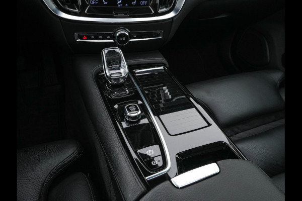 Volvo V60 2.0 T6 Recharge AWD Inscription (Plug-in) (INCL-BTW) Aut. *PANO | LEATHER | FULL-LED | MEMORY-PACK | KEYLESS | DIGI-COCKPIT | NAVI-FULLMAP | HEATED-SPORTSEATS | ECC | CRUISE | DAB | TOWBAR | 19''ALU*
