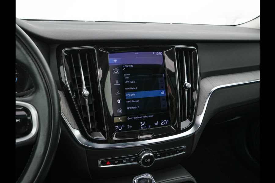 Volvo V60 2.0 T6 Recharge AWD Inscription (Plug-in) (INCL-BTW) Aut. *PANO | LEATHER | FULL-LED | MEMORY-PACK | KEYLESS | DIGI-COCKPIT | NAVI-FULLMAP | HEATED-SPORTSEATS | ECC | CRUISE | DAB | TOWBAR | 19''ALU*