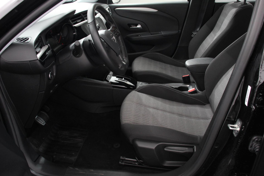 Opel Corsa 1.2 101pk Automaat Edition Navigatie Apple Carplay/Android Airco Camera Parkeer sensoren Dab Cruise Control Stoelverwarming