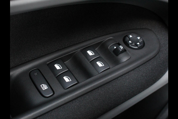 Jeep Avenger Longitude 54 kWh Automaat Navigatie Apple Carplay/ Android Auto Parkeersensor achter Cruise Control Stoelverwarming Full LED Virtual Cockpit Climate Control