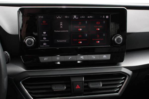 Seat Leon Sportstourer 1.5 eTSI 150pk Automaat Style Navigatie Apple Carplay/Android Auto Adaptive Cruise control Led Lichtmetalen velgen