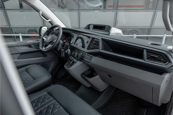 Volkswagen Transporter T6.1 2.0 TDI 150 PK L2H1 DSG DC | Dubbel cabine | 6-Zitter | Bi-Xenon | Camera | CarPlay | MF Stuur | Nieuw | BPM Vrij | DAB | Trekhaak | Cruise control