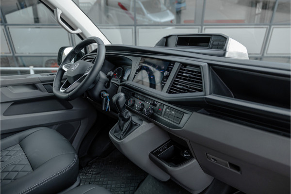 Volkswagen Transporter T6.1 2.0 TDI 150 PK L2H1 DSG DC | Dubbel cabine | 6-Zitter | Bi-Xenon | Camera | CarPlay | MF Stuur | Nieuw | BPM Vrij | DAB | Trekhaak | Cruise control