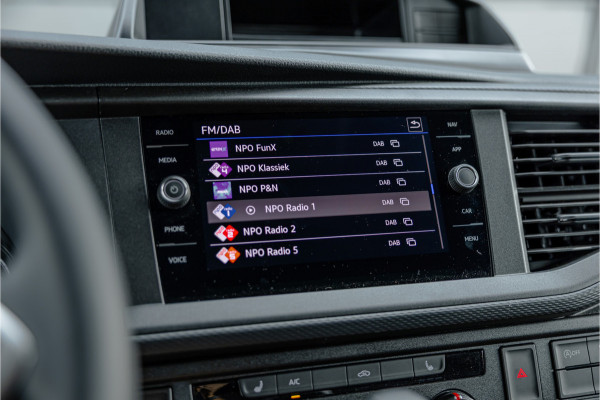 Volkswagen Transporter T6.1 2.0 TDI 150 PK L2H1 DSG DC | Dubbel cabine | 6-Zitter | Bi-Xenon | Camera | CarPlay | MF Stuur | Nieuw | BPM Vrij | DAB | Trekhaak | Cruise control