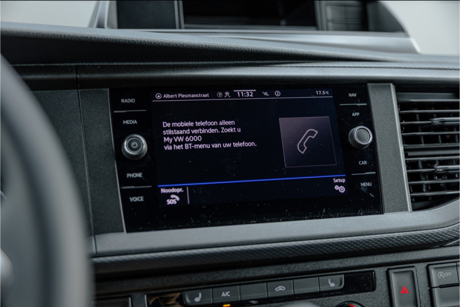 Volkswagen Transporter T6.1 2.0 TDI 150 PK L2H1 DSG DC | Dubbel cabine | 6-Zitter | Bi-Xenon | Camera | CarPlay | MF Stuur | Nieuw | BPM Vrij | DAB | Trekhaak | Cruise control
