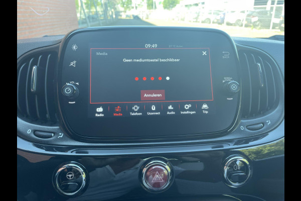 Fiat 500C 1.0 Hybrid 69pk Dolcevita Navigatie Apple Carplay/Android Auto Parkeersensor achter Cruise Control Climatronic