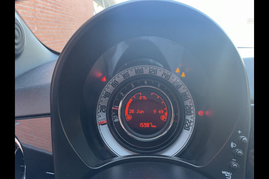 Fiat 500C 1.0 Hybrid 69pk Dolcevita Navigatie Apple Carplay/Android Auto Parkeersensor achter Cruise Control Climatronic