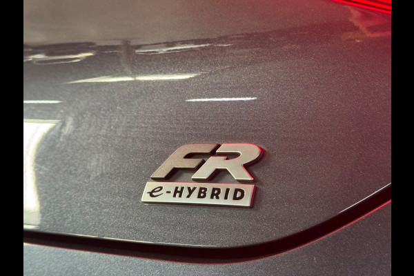 Seat Leon 1.4 TSI eHybrid PHEV FR PANO|AMBIENT|MATRIX KOPLAMPEN|STOEL + STUUR VERWARMING| 17 INCH LMV