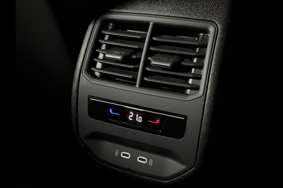 Seat Leon 1.4 TSI eHybrid PHEV FR PANO|AMBIENT|MATRIX KOPLAMPEN|STOEL + STUUR VERWARMING| 17 INCH LMV