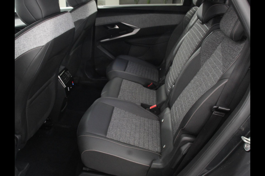 Peugeot 5008 1.2 Hybrid 145pk Automaat Allure 7p Navigatie Apple Carplay/Android Auto Camera Climate control Dab Led Keyless start Lichtmetalen Velgen Parkeer sensoren