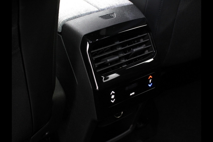 Peugeot 5008 1.2 Hybrid 145pk Automaat Allure 7p Navigatie Apple Carplay/Android Auto Camera Climate control Dab Led Keyless start Lichtmetalen Velgen Parkeer sensoren