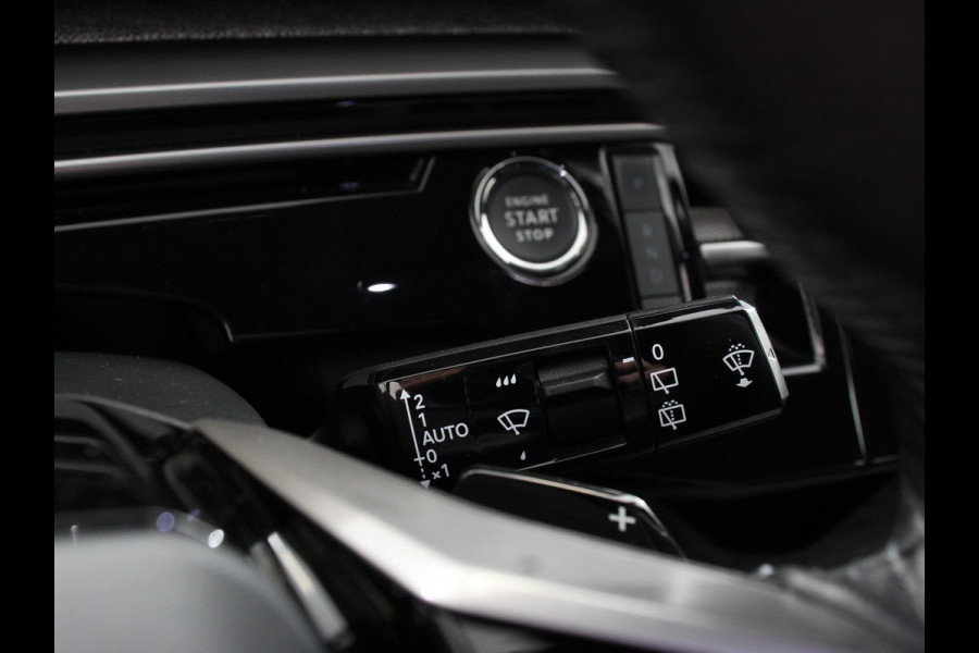 Peugeot 5008 1.2 Hybrid 145pk Automaat Allure 7p Navigatie Apple Carplay/Android Auto Camera Climate control Dab Led Keyless start Lichtmetalen Velgen Parkeer sensoren