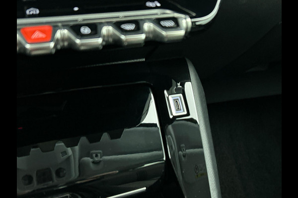 Peugeot 208 1.2 Hybrid 100PK Automaat Allure Navigatie Apple Carplay/Android Auto Airco Camera Parkeer sensoren Cruise Control Led Lichtmetalen Velgen