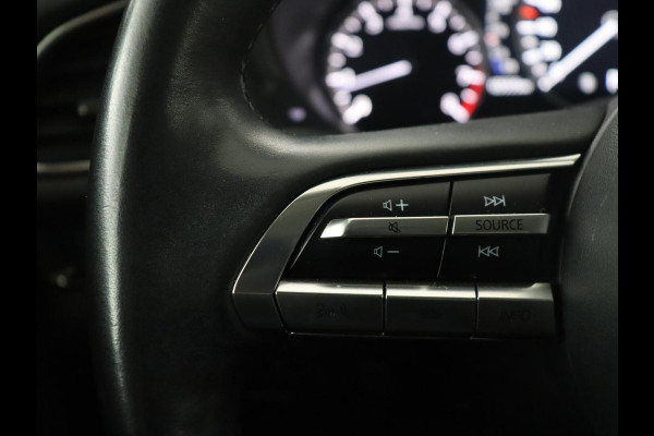 Mazda CX-30 2.0 e-SkyActiv-X M Hybrid Luxury | Trekhaak | Leder | Stuur/stoel verwarming | Adaptive cruise | Head up | 360 camera | Carplay | Climate control | BOSE sound |