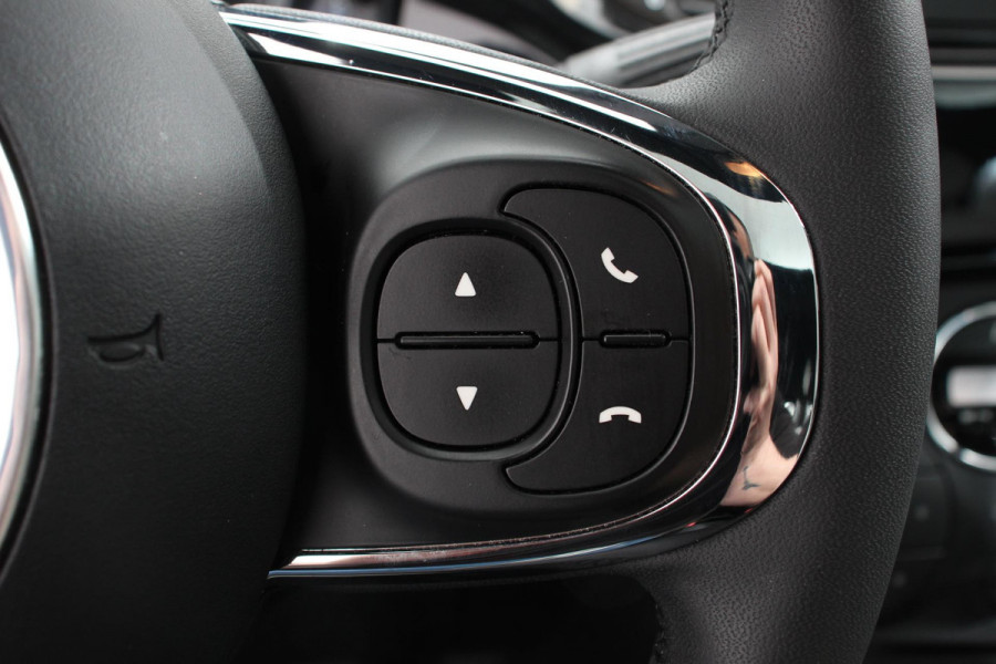 Fiat 500 1.0 Hybrid 69pk Dolcevita Navigatie Apple Carplay/Android Auto Panoramadak Parkeersensor achter Cruise Control Climate Control