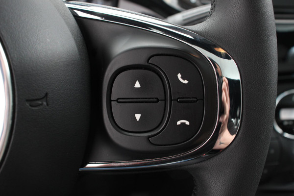 Fiat 500 1.0 Hybrid 69pk Dolcevita Navigatie Apple Carplay/Android Auto Panoramadak Parkeersensor achter Cruise Control Climate Control
