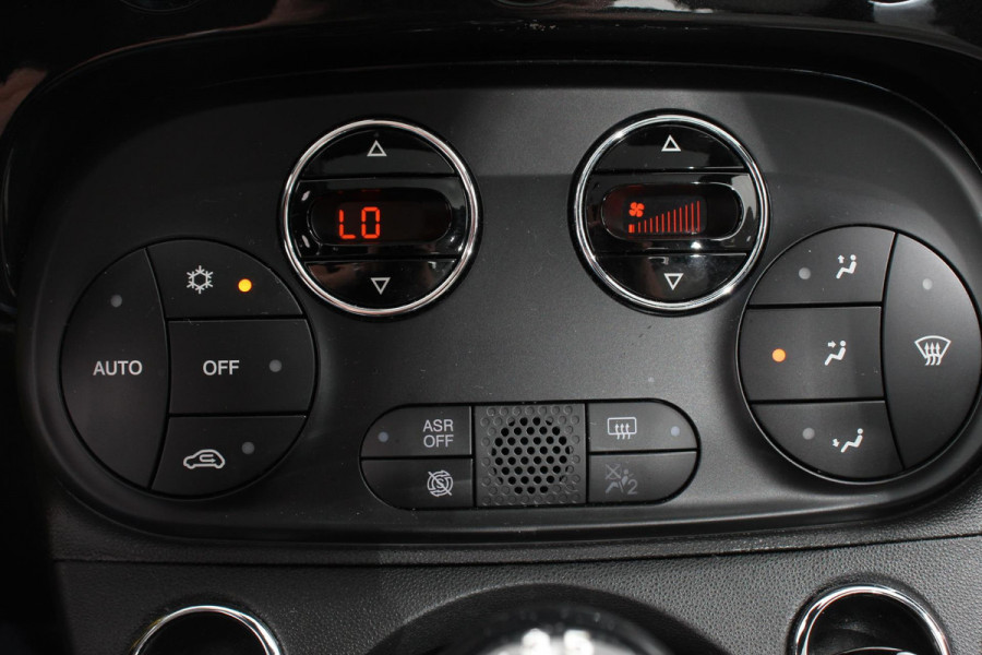 Fiat 500 1.0 Hybrid 69pk Dolcevita Navigatie Apple Carplay/Android Auto Panoramadak Parkeersensor achter Cruise Control Climate Control