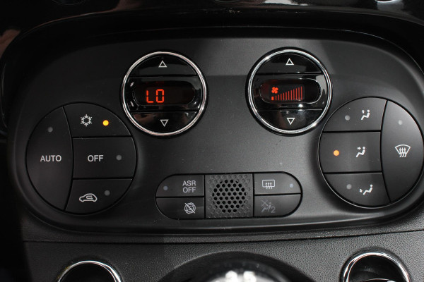 Fiat 500 1.0 Hybrid 69pk Dolcevita Navigatie Apple Carplay/Android Auto Panoramadak Parkeersensor achter Cruise Control Climate Control