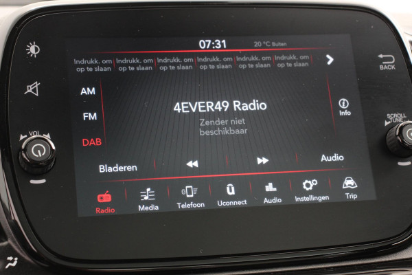 Fiat 500 1.0 Hybrid 69pk Dolcevita Navigatie Apple Carplay/Android Auto Panoramadak Parkeersensor achter Cruise Control Climate Control