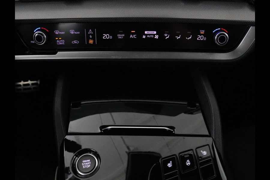 Kia Sportage 1.6 T-GDi Hybrid GT-Line | Panoramadak | Trekhaak | Leder/Alcantara | Stoel & stuurverwarming | Adaptive cruise | Matrix LED | Camera | Carplay | Keyless | Achterbankverwarming