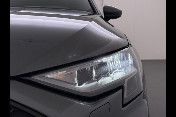 Audi A3 Sportback 45 TFSI e S edition Competition 245pk | PHEV |  3x S LINE | PANORAMADAK | KEYLESS GO & START | BLACK OPTIC PAKKET | STOELVERWARMING | AUDI DEALER ONDERHOUDEN |