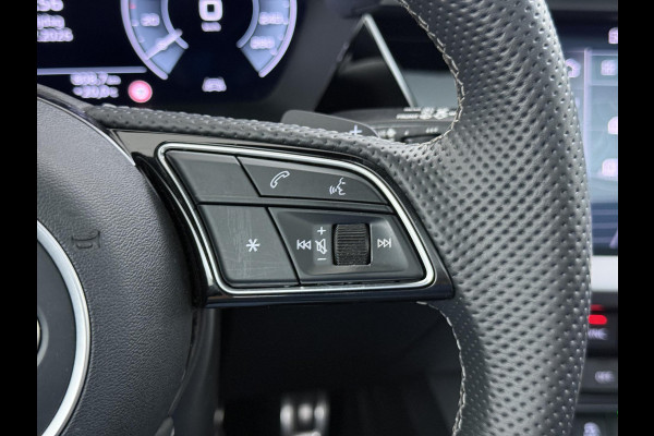 Audi A3 Sportback 45 TFSI e S edition Competition 245pk | PHEV |  3x S LINE | PANORAMADAK | KEYLESS GO & START | BLACK OPTIC PAKKET | STOELVERWARMING | AUDI DEALER ONDERHOUDEN |