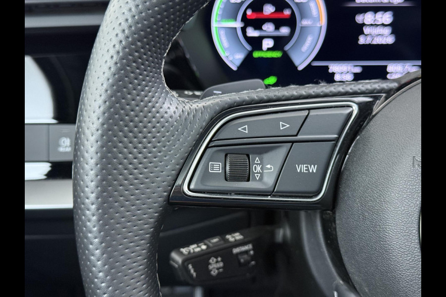 Audi A3 Sportback 45 TFSI e S edition Competition 245pk | PHEV |  3x S LINE | PANORAMADAK | KEYLESS GO & START | BLACK OPTIC PAKKET | STOELVERWARMING | AUDI DEALER ONDERHOUDEN |
