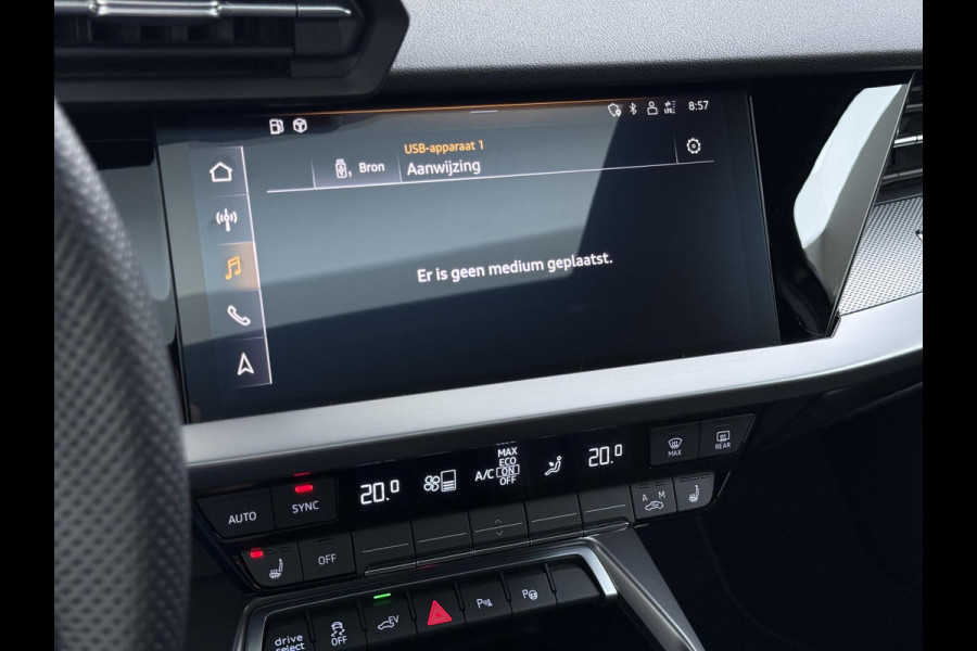 Audi A3 Sportback 45 TFSI e S edition Competition 245pk | PHEV |  3x S LINE | PANORAMADAK | KEYLESS GO & START | BLACK OPTIC PAKKET | STOELVERWARMING | AUDI DEALER ONDERHOUDEN |