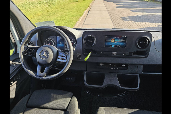 Mercedes-Benz Sprinter 317 1.9 CDI L2H2 RWD Cruise control, Airco, Pdc, Camera, Stoelverwarming,  Automaat, Mbux, Carplay, Euro6, 170 PK