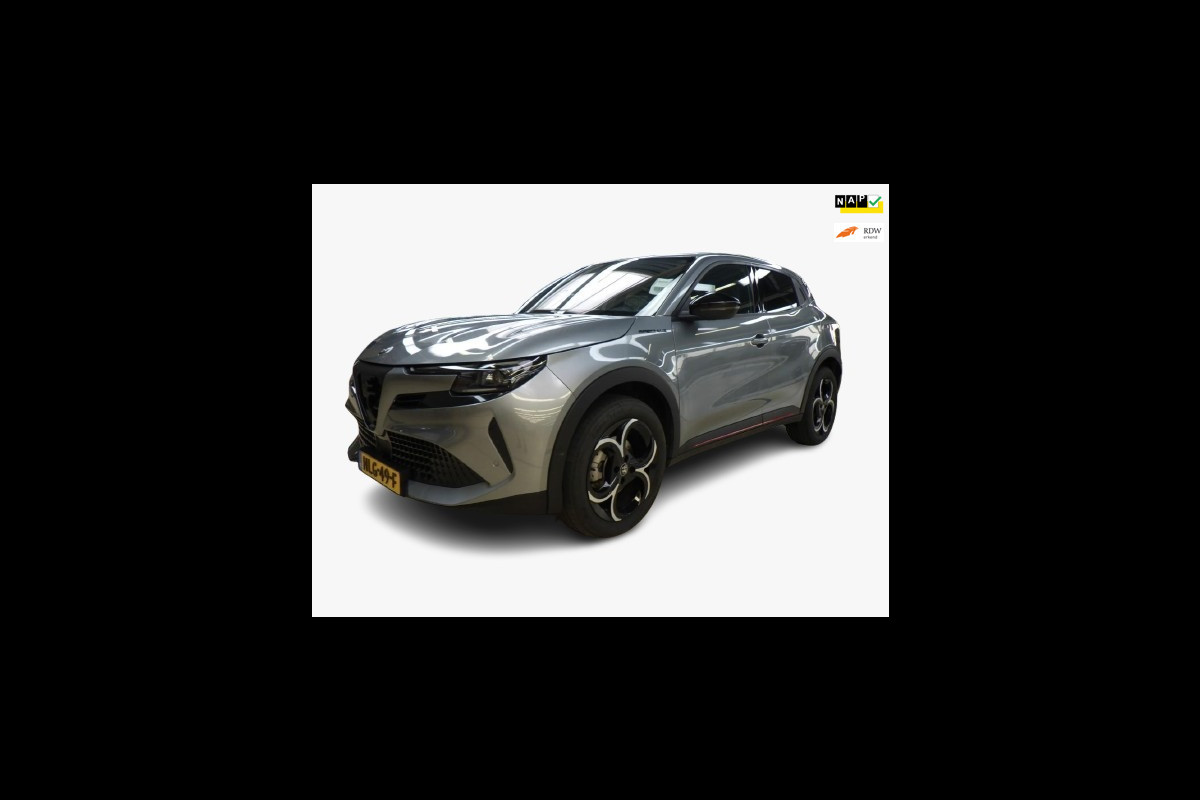 Alfa Romeo junior 1.2 Turbo Hybrid Ibrida Speciale MATRIX LED/DODEHOEK DETECTIE/VERWARMD VOORRUIT