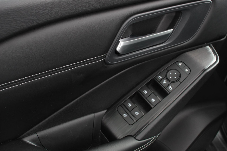 Nissan QASHQAI 1.3 MHEV Automaat Acenta Navigatie  Apple Carplay/Android Auto Climate Control  Adaptive Cruise control  Verwarmde voorstoelen