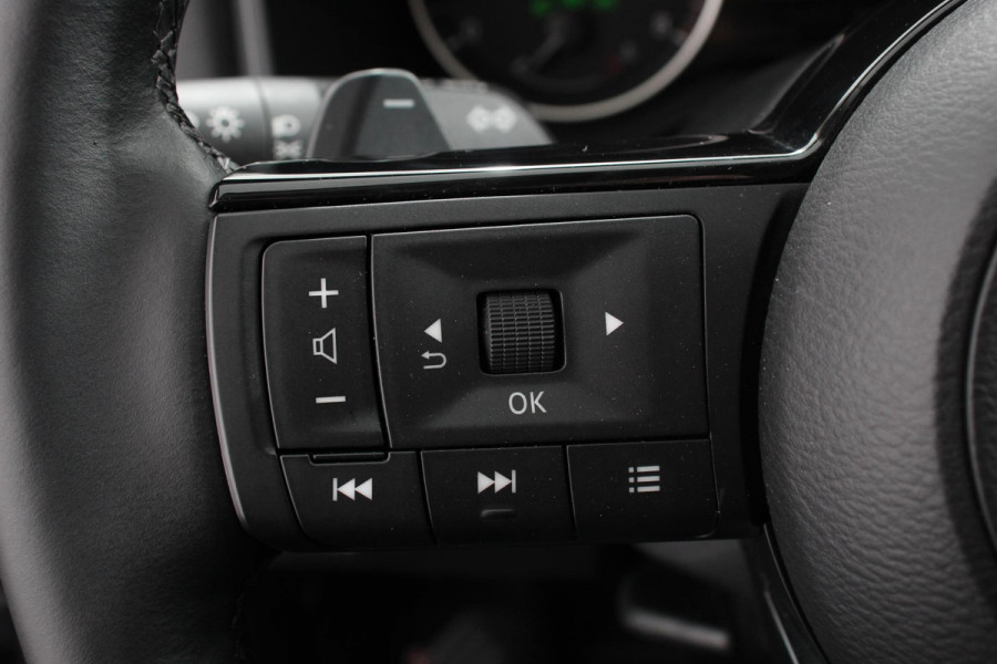 Nissan QASHQAI 1.3 MHEV Automaat Acenta Navigatie  Apple Carplay/Android Auto Climate Control  Adaptive Cruise control  Verwarmde voorstoelen