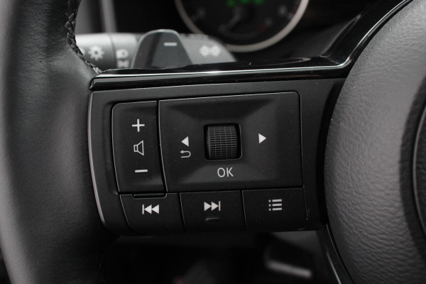 Nissan QASHQAI 1.3 MHEV Automaat Acenta Navigatie  Apple Carplay/Android Auto Climate Control  Adaptive Cruise control  Verwarmde voorstoelen
