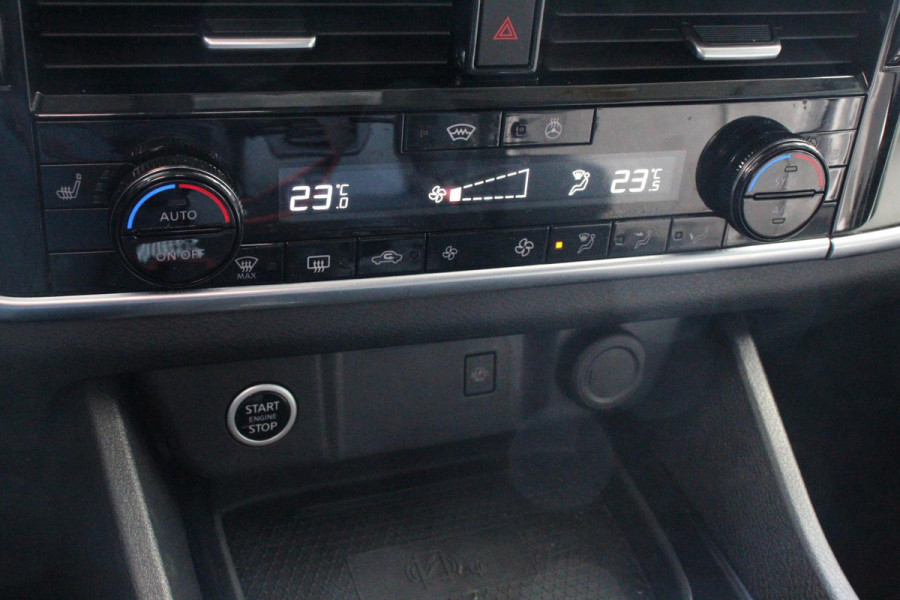 Nissan QASHQAI 1.3 MHEV Automaat Acenta Navigatie  Apple Carplay/Android Auto Climate Control  Adaptive Cruise control  Verwarmde voorstoelen