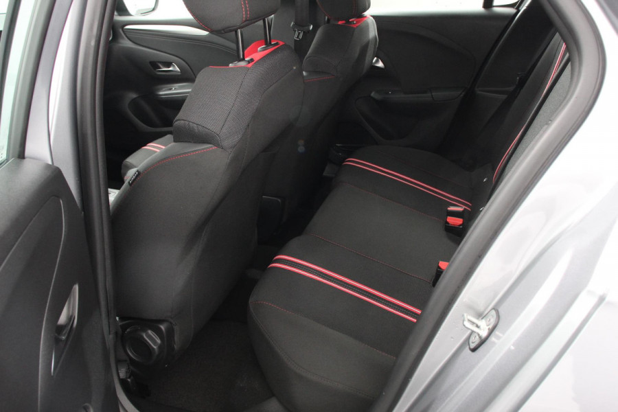 Opel Corsa 1.2 100pk Turbo GS Line Navigatie Apple Carplay/Android Auto Climate Control  Cruise Control Lichtmetalen velgen Sportstoelen