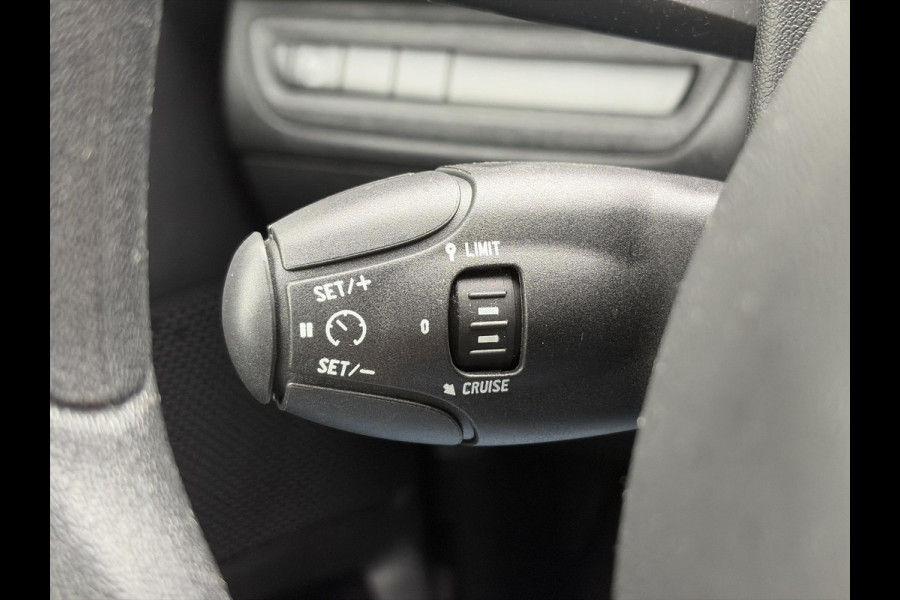 Peugeot 208 1.2 PureTech Blue Lion ✓D-riem vv 2024✓Dealer Onderhouden✓Carplay✓Navi✓Trekhaak✓2e Eigenaar✓Recent beurt gehad✓Airco✓Cruise✓Pdc✓5 Deurs✓Weinig Km✓N.A.P✓Apk tot 08-2027