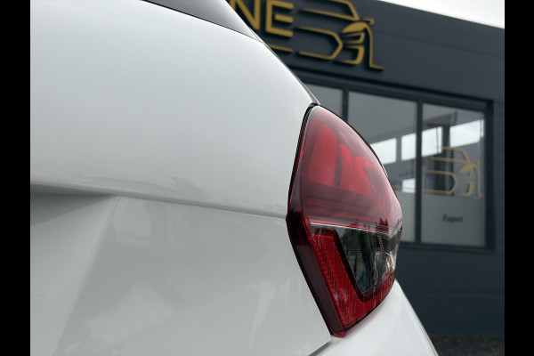 Peugeot 208 1.2 PureTech Blue Lion ✓D-riem vv 2024✓Dealer Onderhouden✓Carplay✓Navi✓Trekhaak✓2e Eigenaar✓Recent beurt gehad✓Airco✓Cruise✓Pdc✓5 Deurs✓Weinig Km✓N.A.P✓Apk tot 08-2027