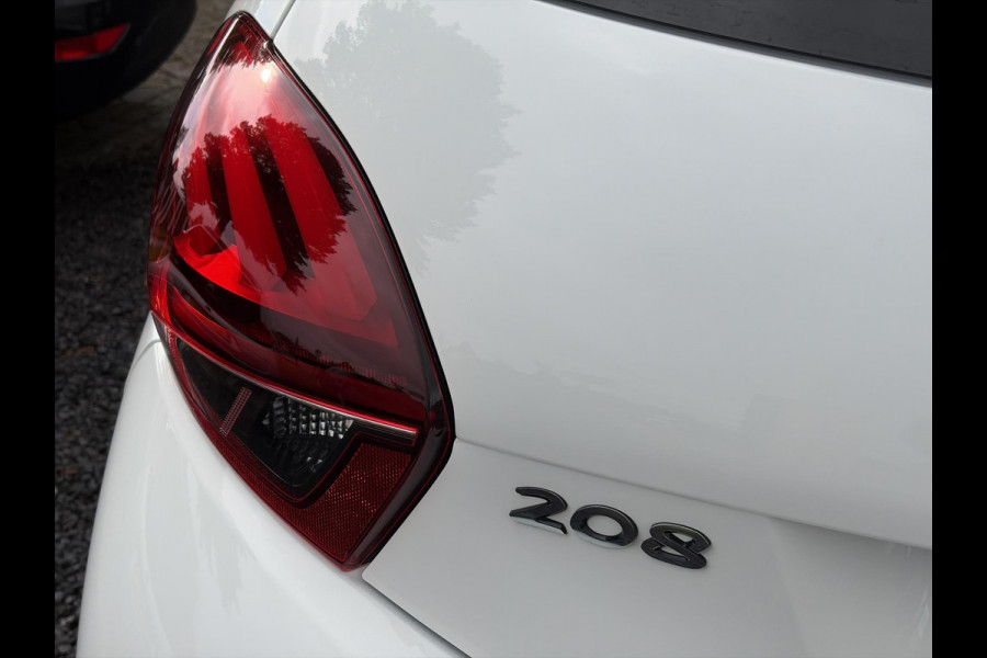Peugeot 208 1.2 PureTech Blue Lion ✓D-riem vv 2024✓Dealer Onderhouden✓Carplay✓Navi✓Trekhaak✓2e Eigenaar✓Recent beurt gehad✓Airco✓Cruise✓Pdc✓5 Deurs✓Weinig Km✓N.A.P✓Apk tot 08-2027