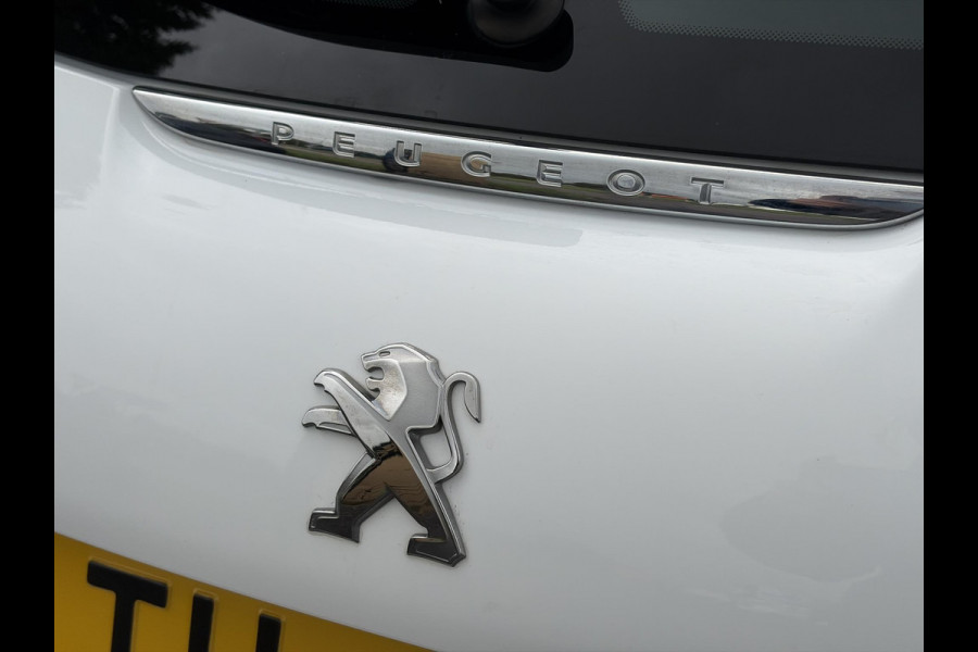 Peugeot 208 1.2 PureTech Blue Lion ✓D-riem vv 2024✓Dealer Onderhouden✓Carplay✓Navi✓Trekhaak✓2e Eigenaar✓Recent beurt gehad✓Airco✓Cruise✓Pdc✓5 Deurs✓Weinig Km✓N.A.P✓Apk tot 08-2027