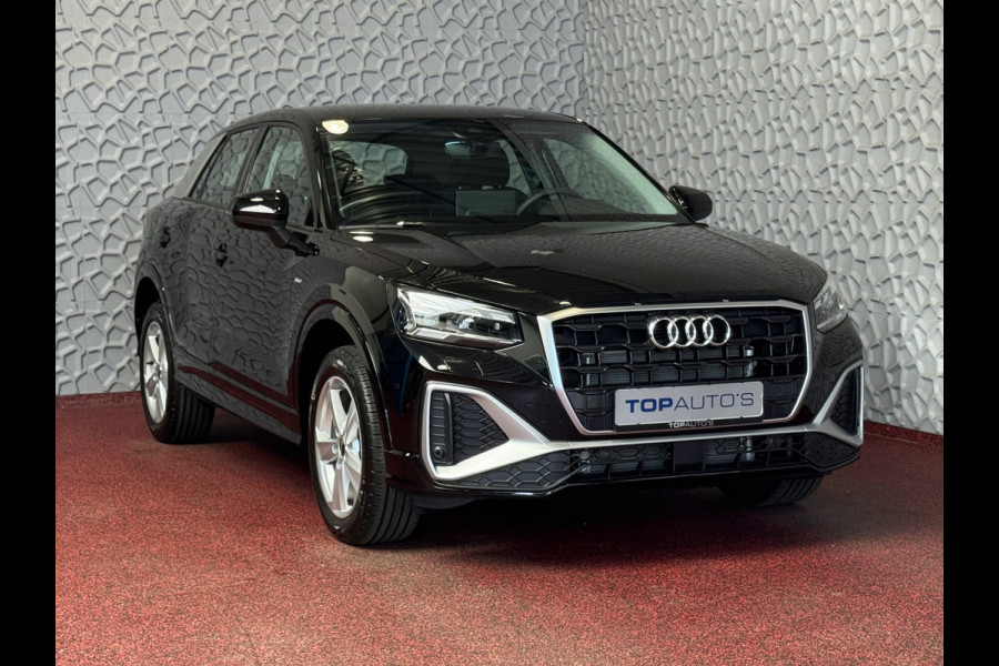 Audi Q2 35 TFSI 1.5 S-LINE ✅ NIEUW MODEL ✅150PK VIR.COCKPIT ELEK.KLEP TOUCHSCREEN CARPLAY NAVI CAMERA MATRIX LED STOELVERW. PDC KEYLESS 2026
