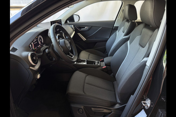 Audi Q2 35 TFSI 1.5 S-LINE ✅ NIEUW MODEL ✅150PK VIR.COCKPIT ELEK.KLEP TOUCHSCREEN CARPLAY NAVI CAMERA MATRIX LED STOELVERW. PDC KEYLESS 2026
